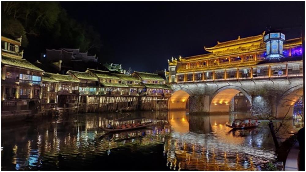 芙蓉国与海森文旅强强联合，共同打造湘西凤凰古城旅游度假旗舰项目