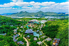 2、温泉从单一的市场开发模式走向温泉综合体5.0时代
