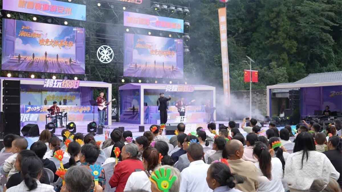 国庆中秋旅游人数创新高，人均消费却连年降3